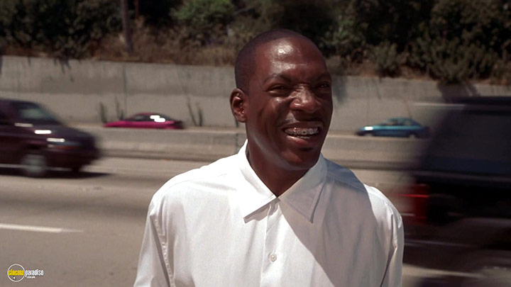 A still #29 from Bowfinger (1999)