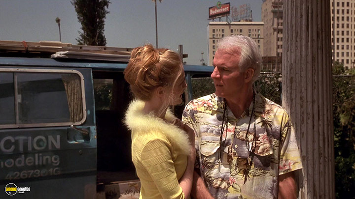 A still #27 from Bowfinger (1999)