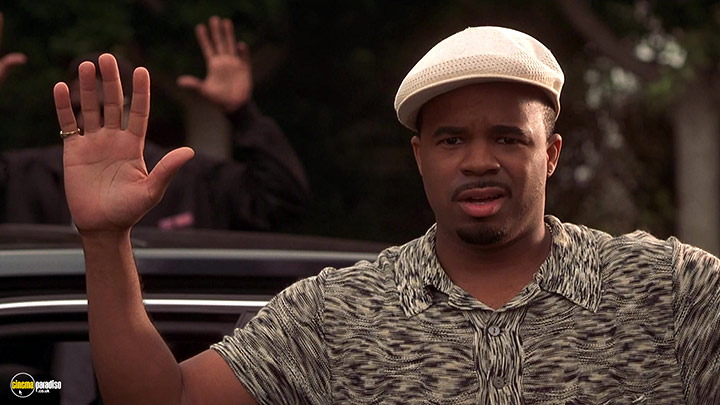 A still #13 from Bowfinger (1999)
