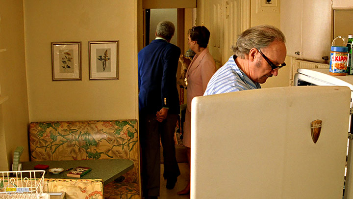 A still #40 from The Royal Tenenbaums (2001)