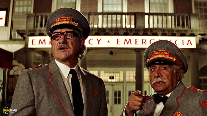 A still #25 from The Royal Tenenbaums (2001)