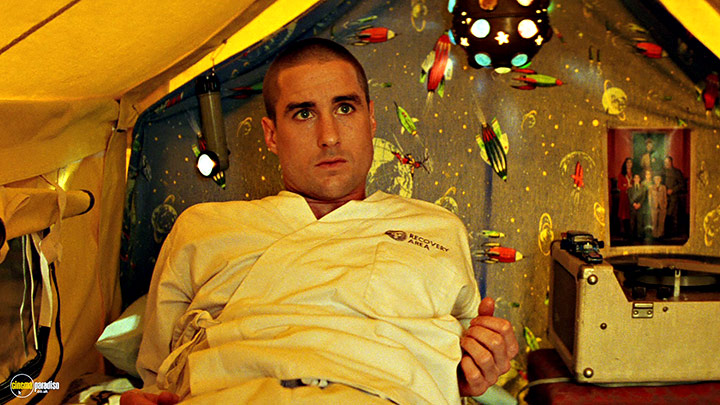 A still #21 from The Royal Tenenbaums (2001)