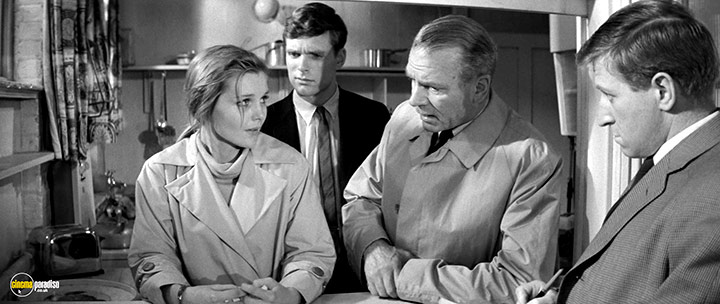 A still #20 from Bunny Lake Is Missing (1965)