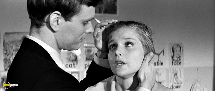 A still #1 from Bunny Lake Is Missing (1965)