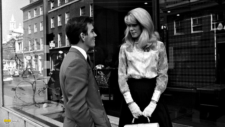 A still #17 from Repulsion (1965)