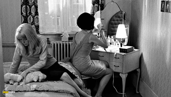 A still #9 from Repulsion (1965)