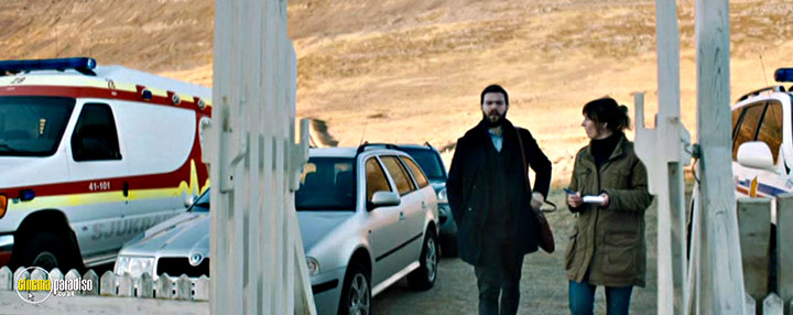 A still #37 from I Remember You (2017)