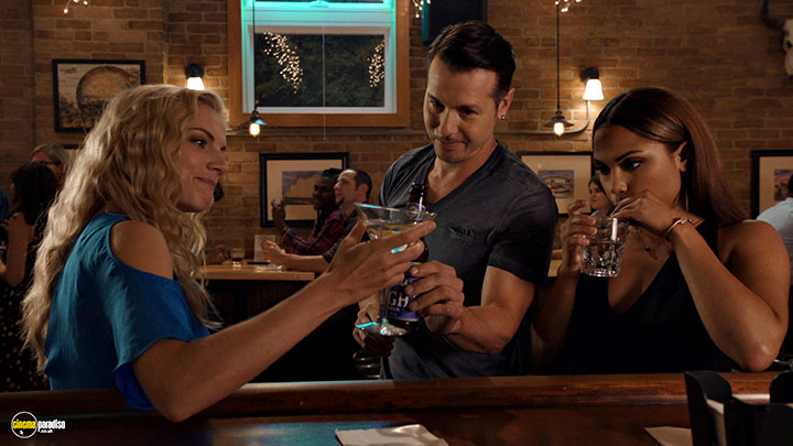 A still #25 from Chicago Fire: Series 5 (2016)