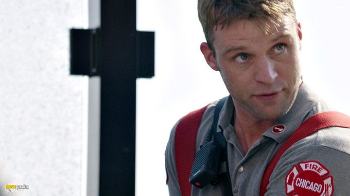 A still #5 from Chicago Fire: Series 5 (2016)