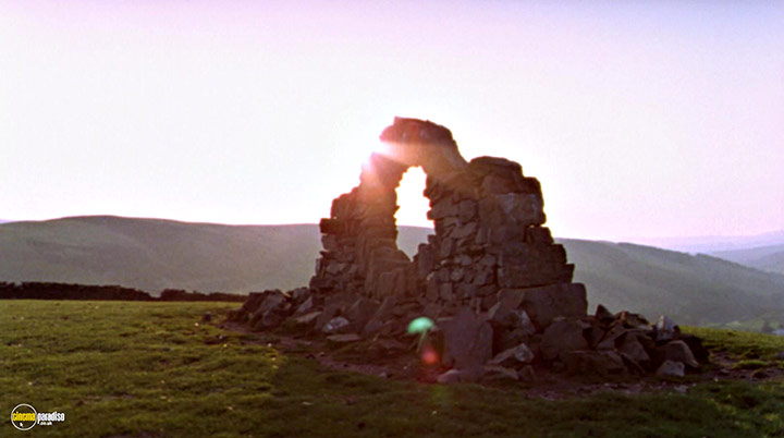 A still #9 from Rivers and Tides (2001)