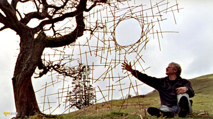 A still #11 from Rivers and Tides (2001)