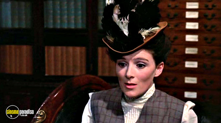 A still #33 from I, Monster (1971)