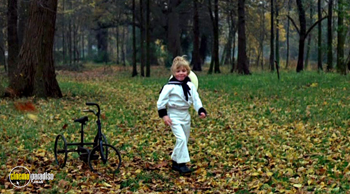 A still #57 from I, Monster (1971)