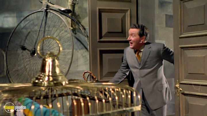 A still #123 from The Avengers: Series 5 (1967)