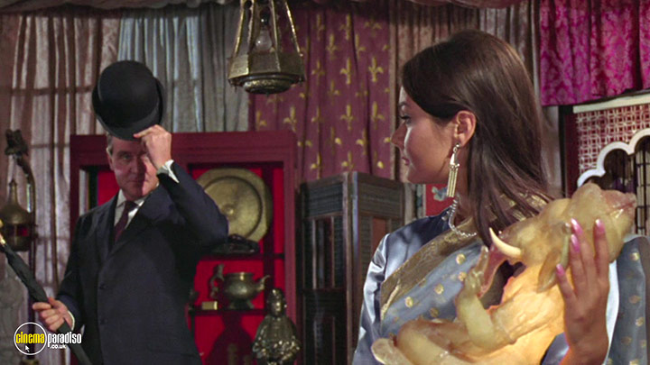 A still #121 from The Avengers: Series 5 (1967)