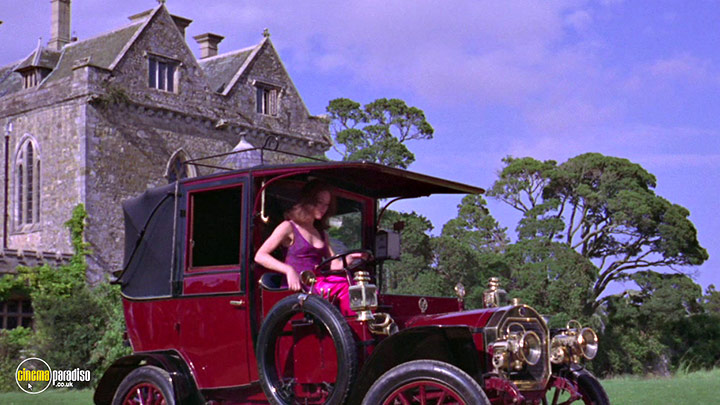 A still #111 from The Avengers: Series 5 (1967)
