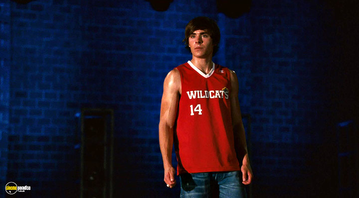 A still #25 from High School Musical 3: Senior Year (2008)
