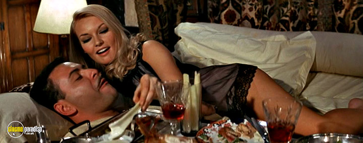 A still #28 from Inspector Clouseau (1968)