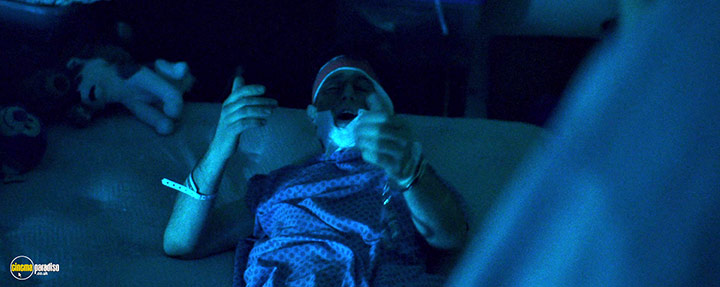 A still #22 from Good Time (2017)