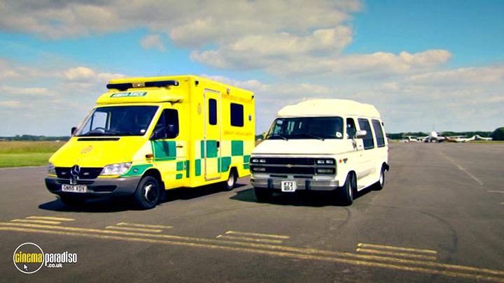 A still #9 from Top Gear: Series 22 (2015)