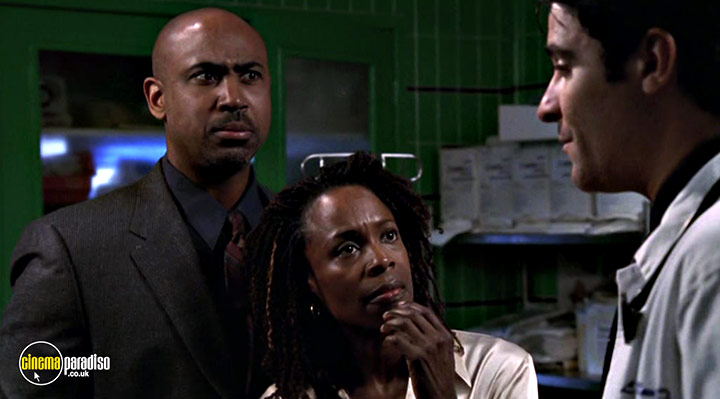 A still #34 from ER: Series 13 (2006)