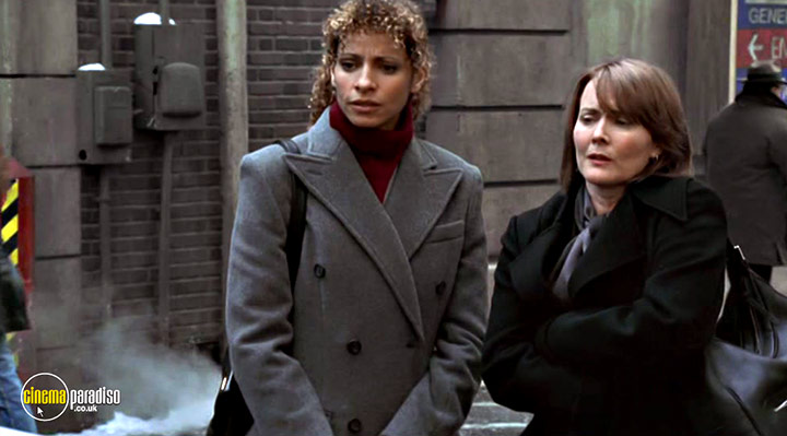 A still #8 from ER: Series 13 (2006)