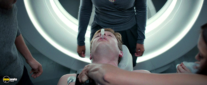 A still #44 from Flatliners (2017)
