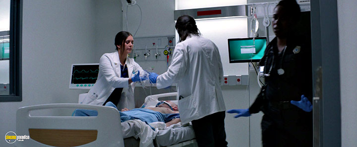 A still #37 from Flatliners (2017)