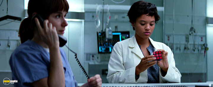 A still #26 from Flatliners (2017)