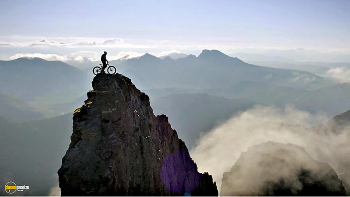 A still #33 from Mountain (2017)