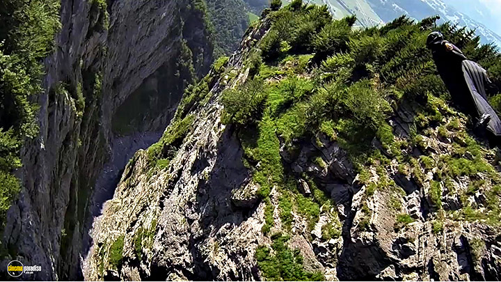 A still #31 from Mountain (2017)