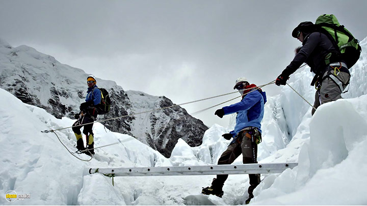 A still #25 from Mountain (2017)