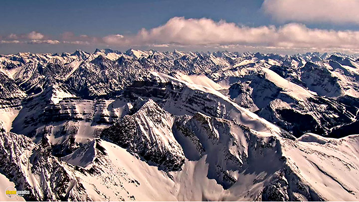 A still #20 from Mountain (2017)