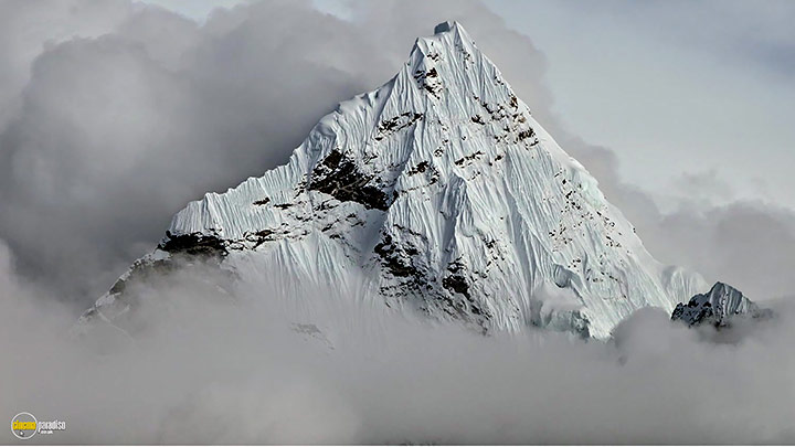 A still #17 from Mountain (2017)