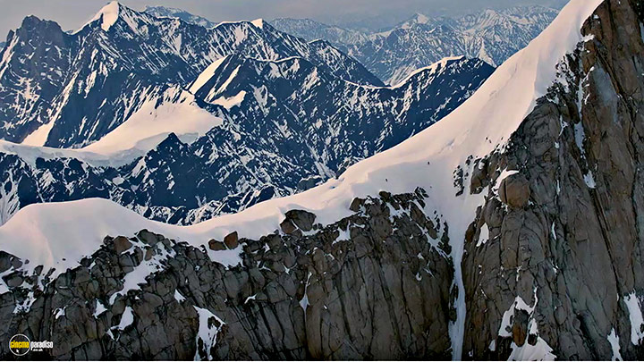 A still #16 from Mountain (2017)