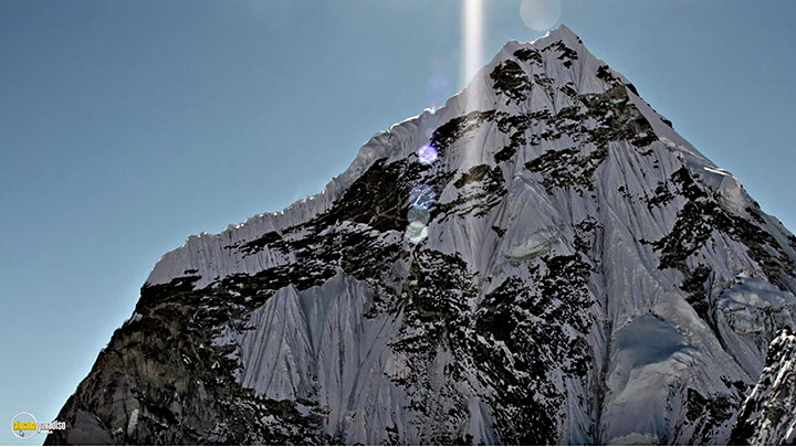 A still #15 from Mountain (2017)