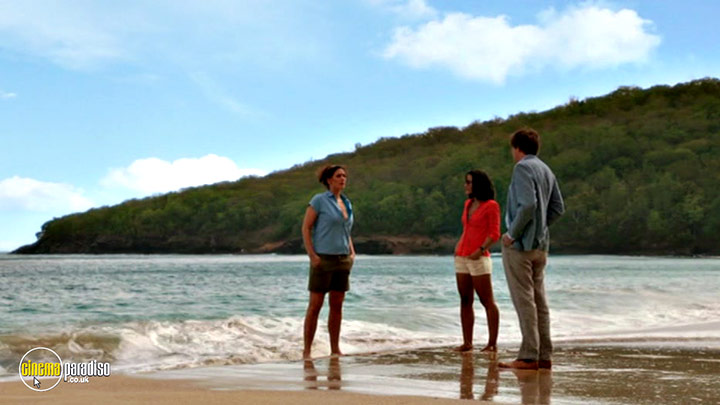 A still #21 from Death in Paradise: Series 5 (2016)