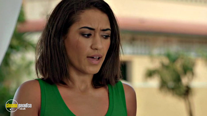A still #28 from Death in Paradise: Series 5 (2016)