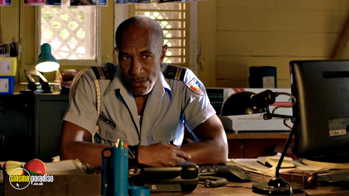 A still #43 from Death in Paradise: Series 5 (2016)