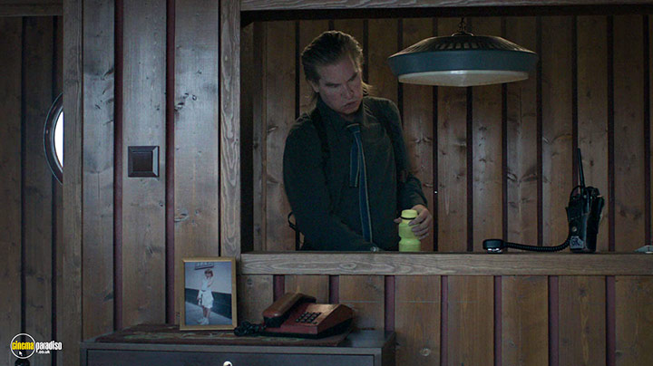 A still #17 from The Snowman (2017)