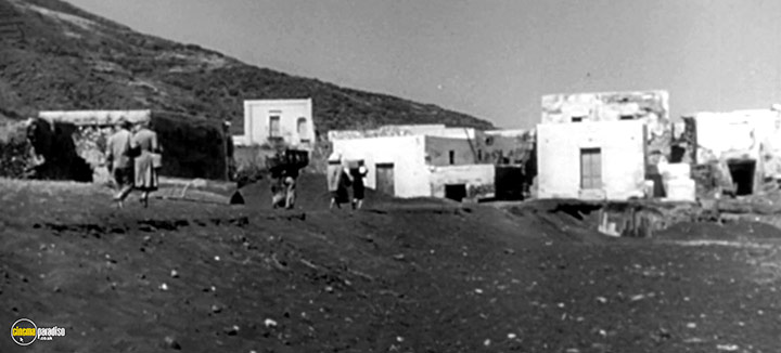 A still #37 from Stromboli, Land of God (1950)