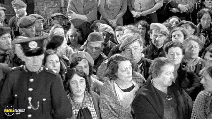 A still #2 from The Proud Valley (1940)