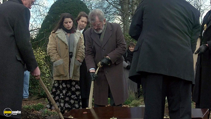 A still #15 from The Canterville Ghost (1996)