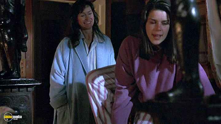 A still #10 from The Canterville Ghost (1996)