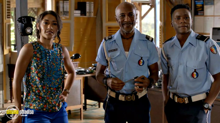 A still #44 from Death in Paradise: Series 7 (2018)