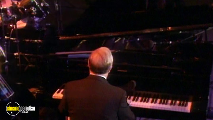 A still #3 from Joe Williams with George Shearing: A Song is Born (1991)
