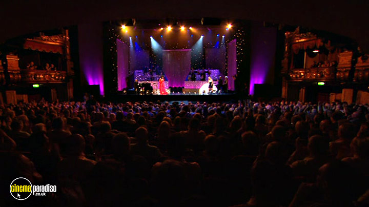 A still #24 from Jane McDonald: Live at the London Palladium (2010)