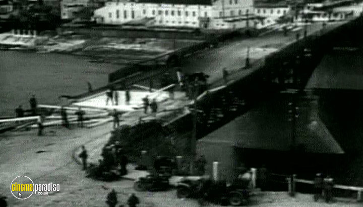 A still #5 from History of World War 2: The Events That Shaped The 1939-1945 Conflict: Vol.2 (2002)