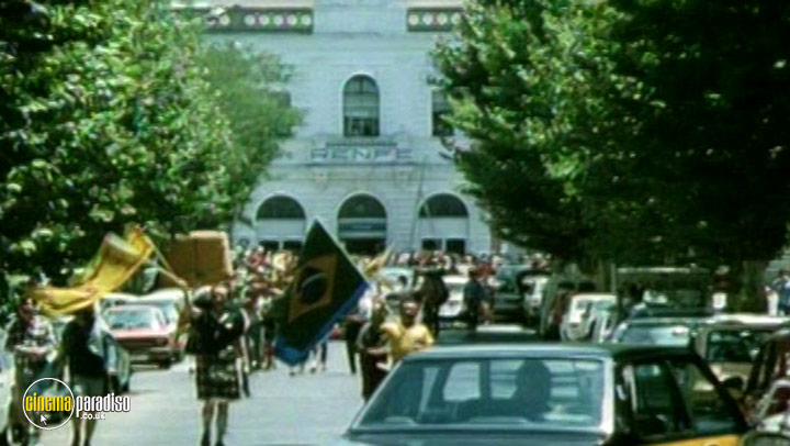 A still #4 from G'ole! (1983)