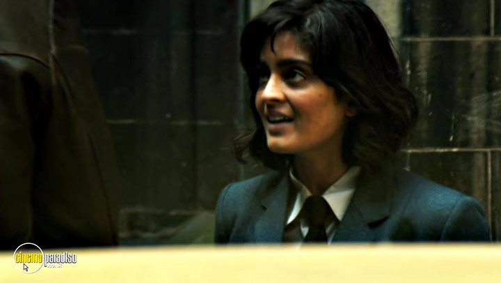 A still #17 from The City and the City (2018)